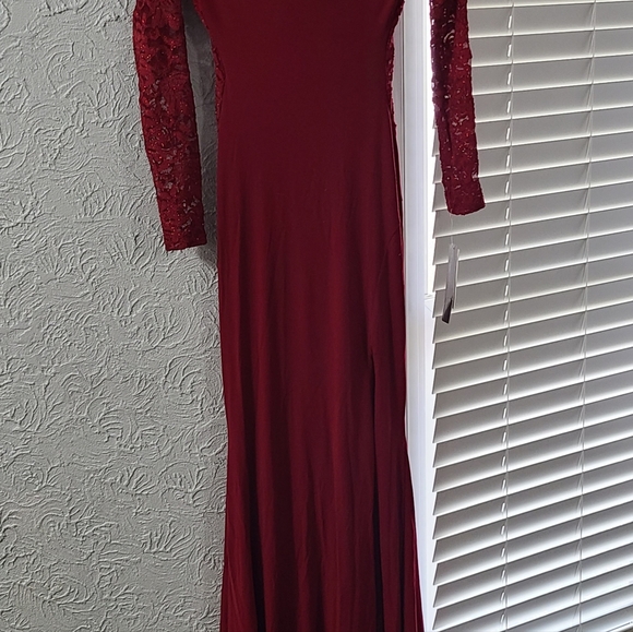 Red Open Back Lace Sleeve Trumpet Dress - Picture 14 of 16